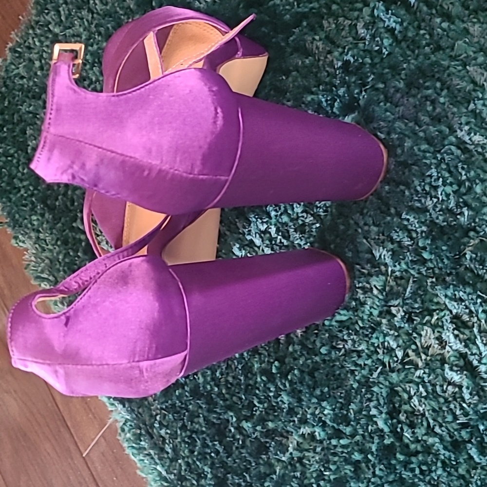 Liliana Vibrant Purple Platform Heels - Picture 2 of 4